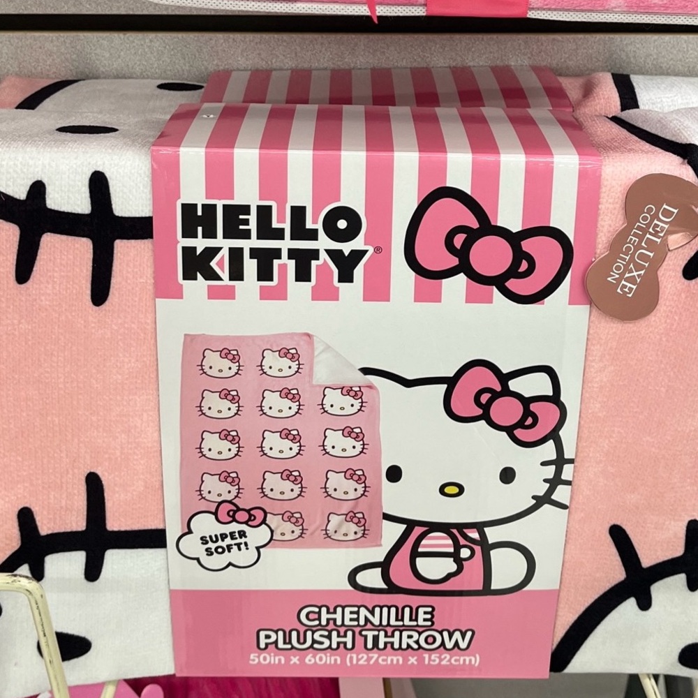 Sanrio Hello Kitty chenille throw NWT